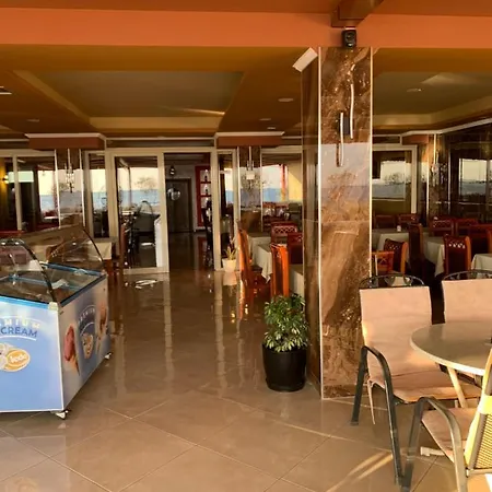 Hotel Besa *