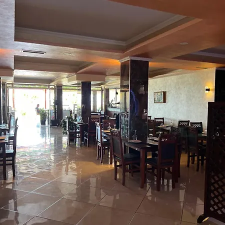 Hotel Besa Shëngjin