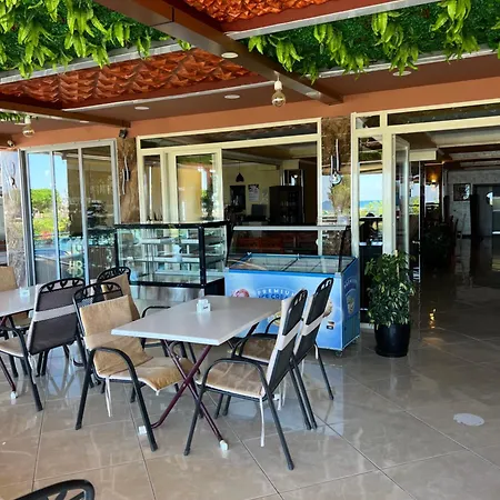 Hotel Besa *